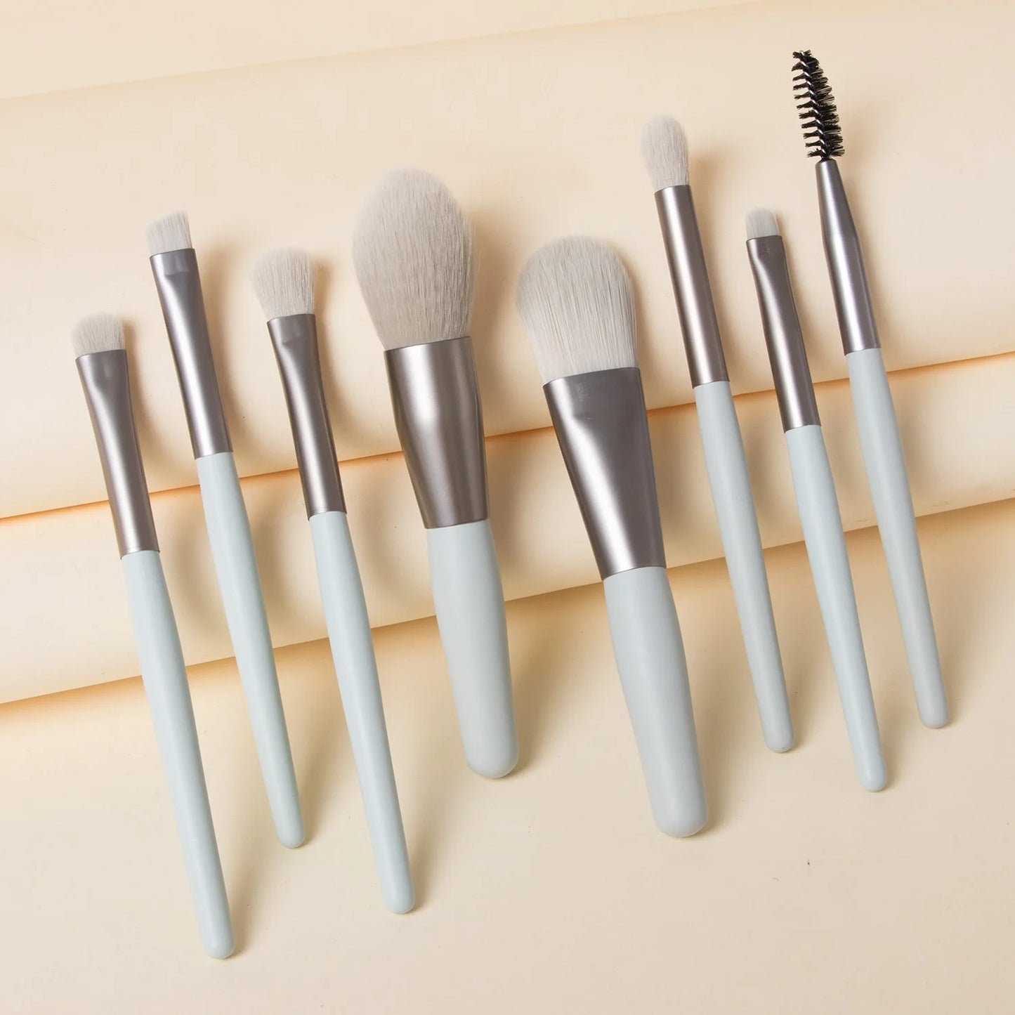 Makeup Brush Set 8Pcs Makeup Concealer Brush Blush Loose Powder Brush Eye Shadow Highlighter Foundation Brush Beauty Tools